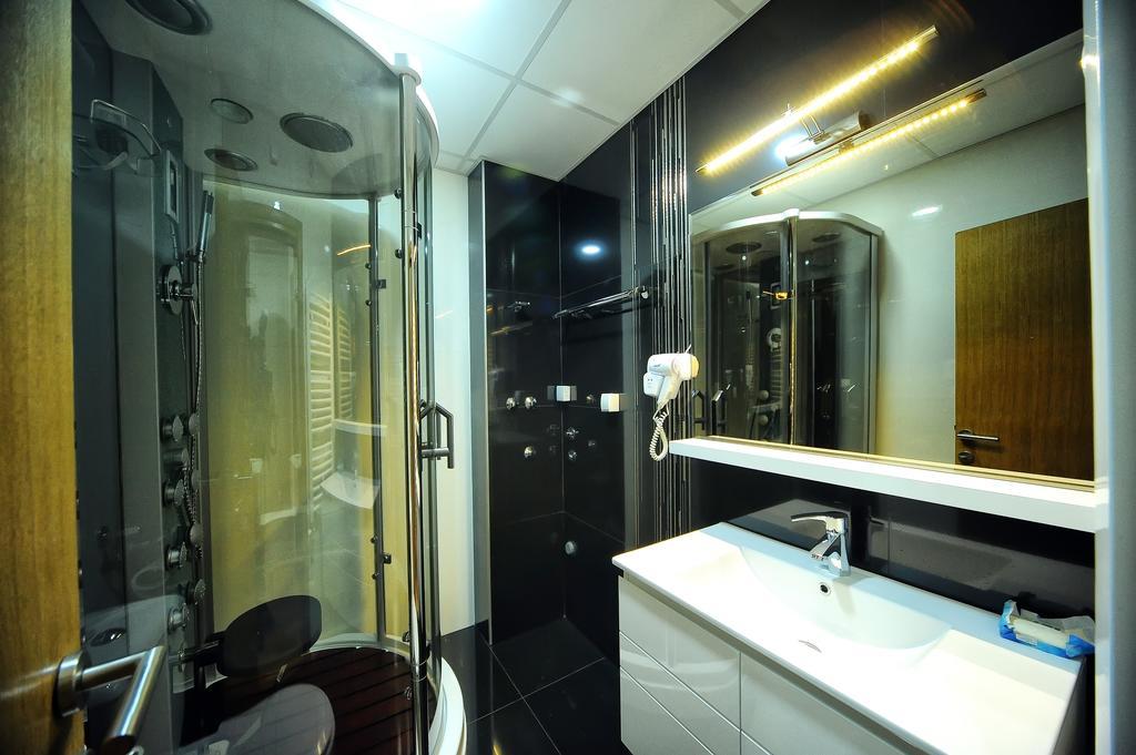 Garni Uni Elita Lux Hotel Ni Kamer foto