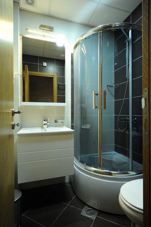 Garni Uni Elita Lux Hotel Ni Kamer foto